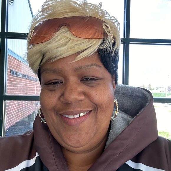 Meet the Posher Other - Meet your Posher, Towanda